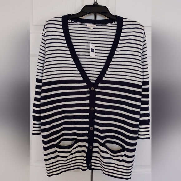 GAP Striped Cardigan - Picture 2 of 4